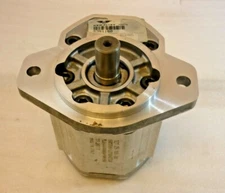 Sauer Danfoss Gear Motor 6351160 SNM3/33 C107, pn SNM3NN/033BN07GA