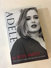 'ADELE' Sean Smith 2016 (2017) Paperback Book