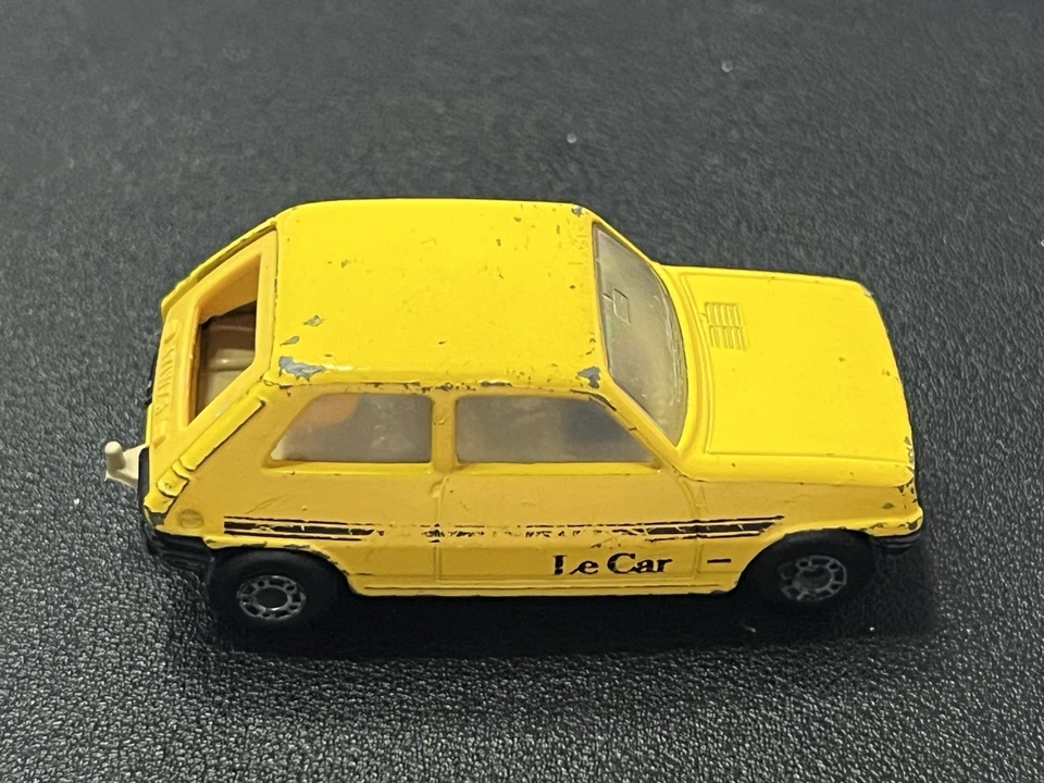Vintage Matchbox Superfast No. 21 Renault 5TL Le Car  Yellow 1978 Lesney - Image 4 of 4