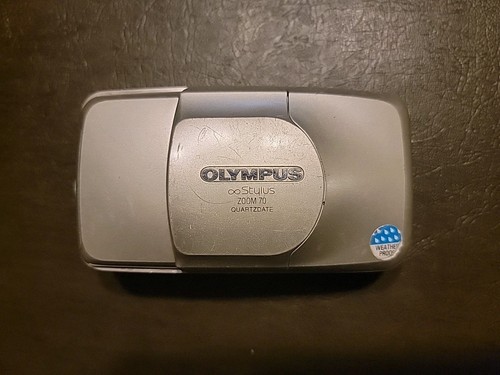Olympus Infinity Stylus Zoom 70 Quartzdate 35mm Point & Shoot Film Camera - Picture 6 of 12