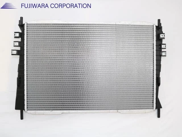 JAGUAR Jaguar x type 2001 GH-J51XA Radiator C2S1231 [New] [PA01166315] - Image 2 of 2