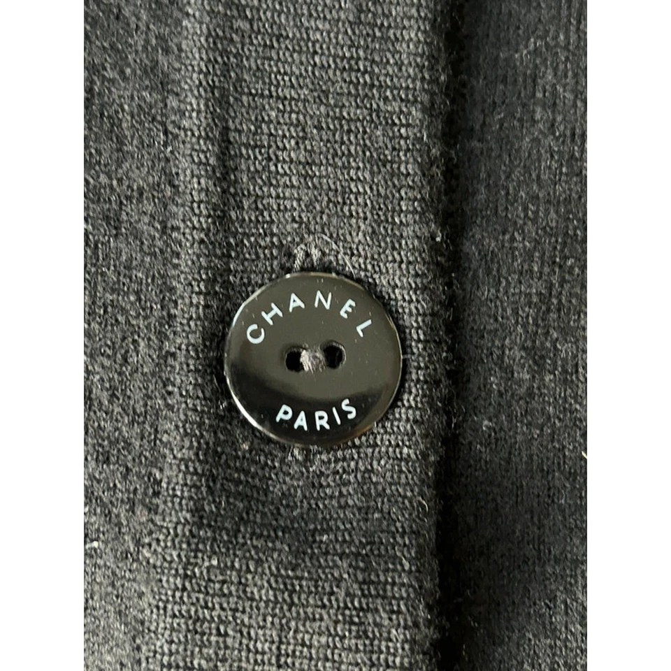 Chanel Jumper Cardigan FR 38 UK 10 US 6 M Black Wool Sweater Pockets Logo Button - Image 4 of 4