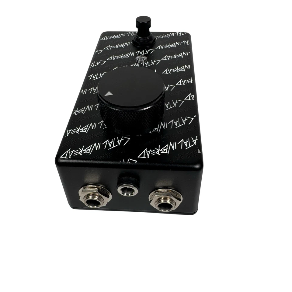 Pedal de efeitos Catlinbread Fuzz para guitarra elétrica com caixa e bolsa originais - Imagem 4 de 4
