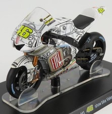 1/18 EDICOLA - YAMAHA - YZR-M1 N 46 SHOWBIKE VALENCIA MOTOGP 2007 AHVAL040