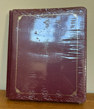 NEW Creative Memories Mahogany Red 8-1/2x11 Album Gold Trim Straphinge Sealed