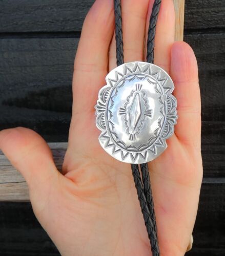 Native American Navajo Vintage Oval Sterling Silver Concho Style Bolo Tie - Picture 1 of 5