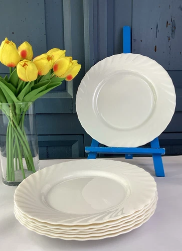 Arcopal France Milk White Scallop Swirl Dinner Plate 9.75" Vintage 7 Plates