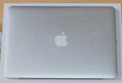Apple MacBook Pro, 13,3 Zoll Retina Display, 256GB SSD, Intel Core i5, 8GB SDRAM