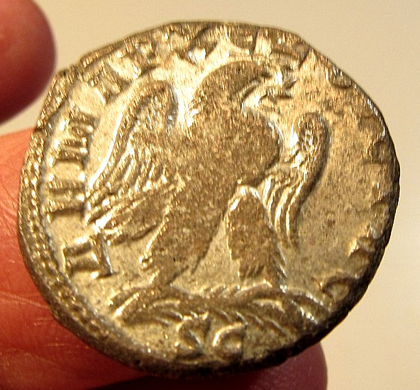 ROMAN TETRADRACHM 11.32GRAMS TRAJAN DECIUS 249-251AD SC EAGLE PALM WINGS