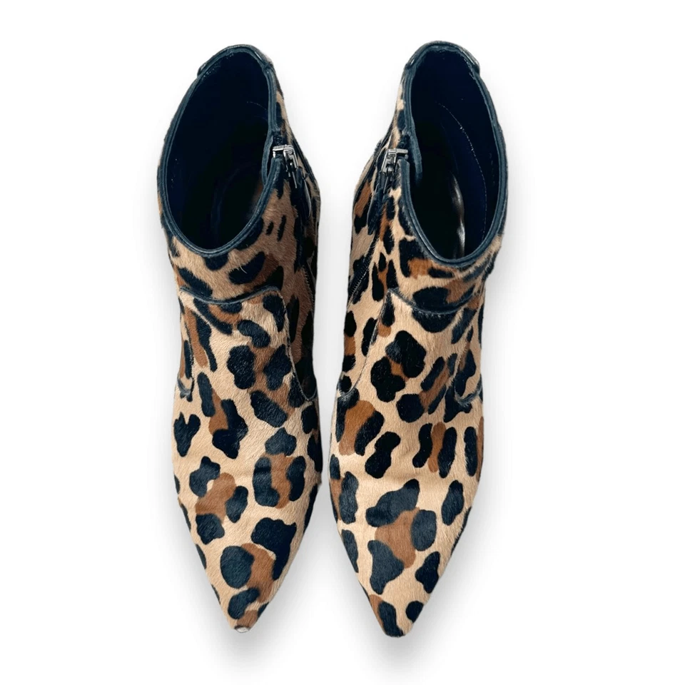 Botín Aquatalia Marilisa impermeable genuino pelo de becerro leopardo para mujer talla 8” Foto 3 de 4