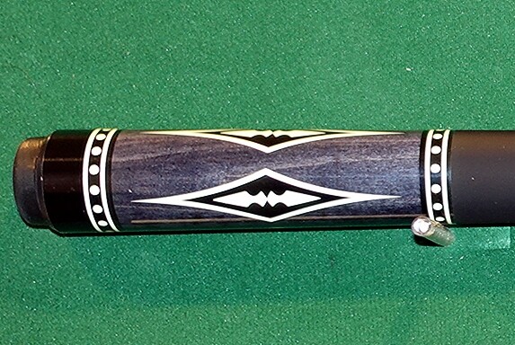ビリヤード Allen Green Custom Cue Alex Austin Green and Black Swirl Starter Series Cue – D&L