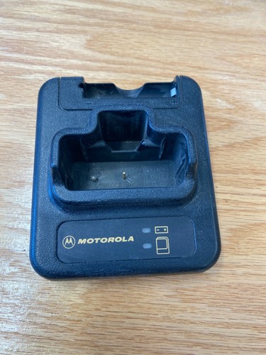 Motorola NRN6893B/NRN6893C Pager Charger Bases - Picture 2 of 4