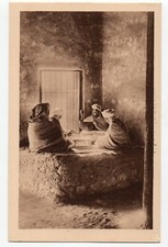 ALGERIE - Série Cpa du centenaire de 1930 - une scene d' intérieur à TOLGA