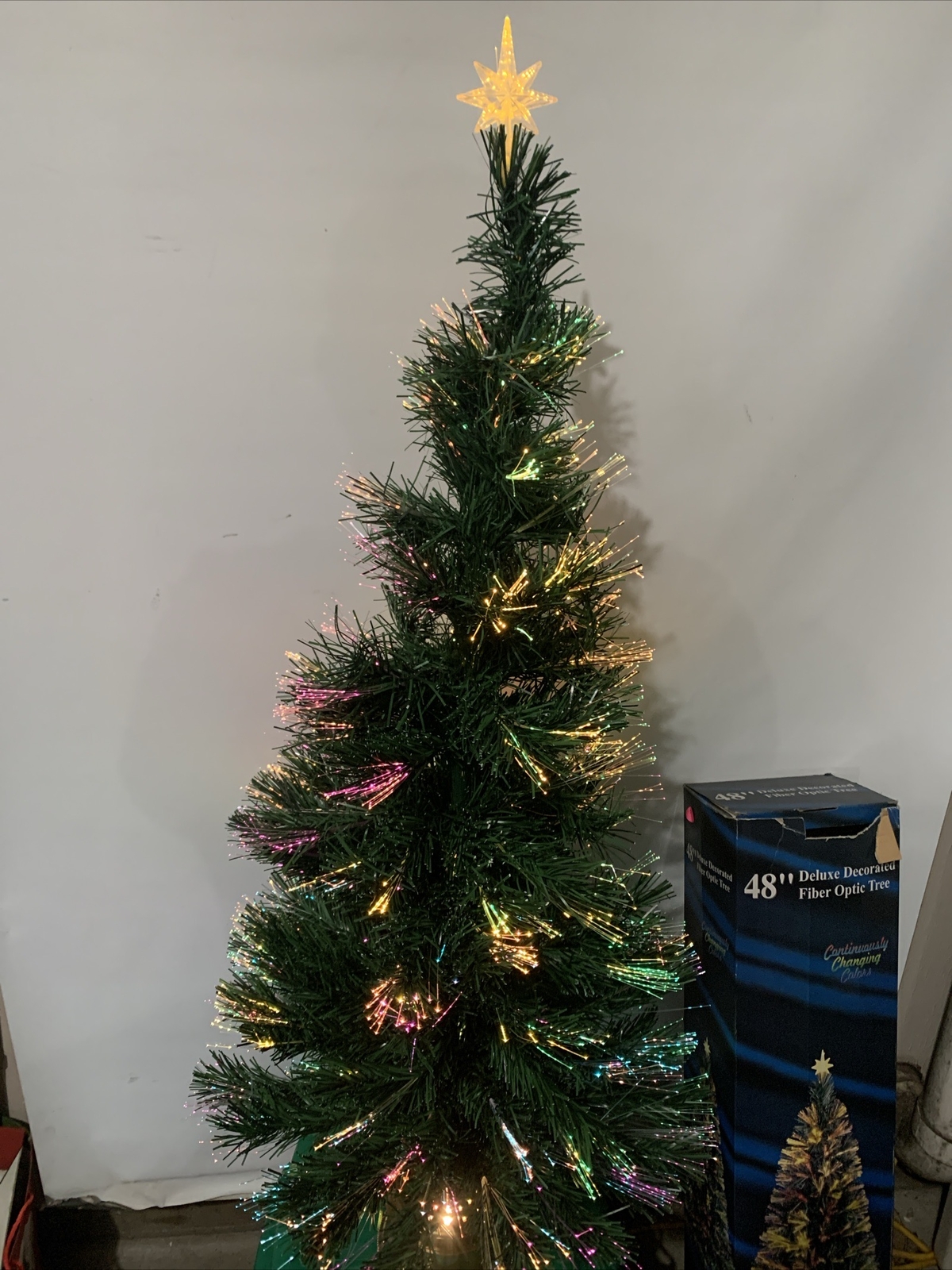 Vintage Deluxe Decorated Fiber Optic Christmas Tree By Midwestern 48