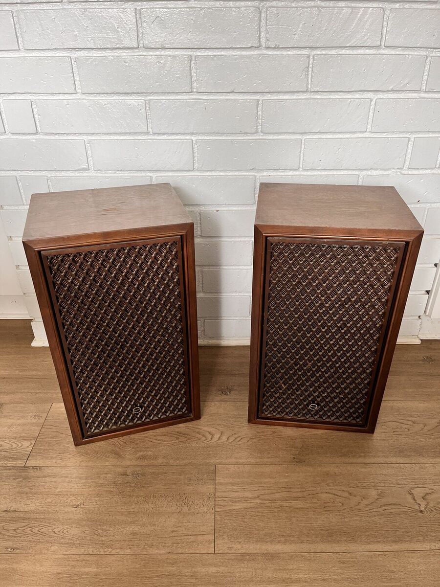 Pair of Sansui SP-100 3 Way Speaker Original Made in Japan Pair of Sansui SP-100 3 Way Speaker Original Made in Japan