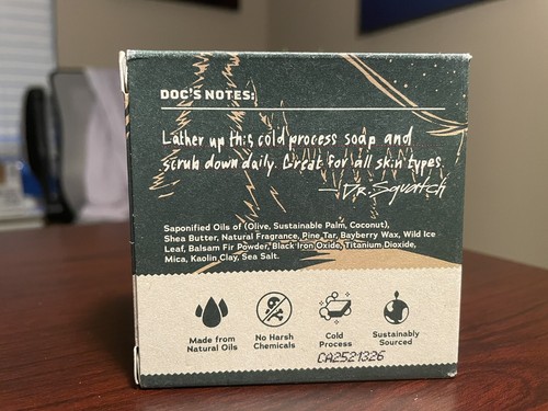 Dr. Squatch Snowy Pine Tar Sapone Edizione Limitata - Foto 2 di 5