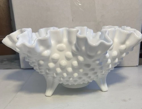 Vintage Fenton Hobnail Ruffled Scalloped Edge White Milk Glass 3 Footed Bowl
