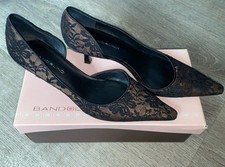 BANDOLINO POINTED TOE STILETTO HEEL PUMPS SHOES Black Lace Over TAN 8 M
