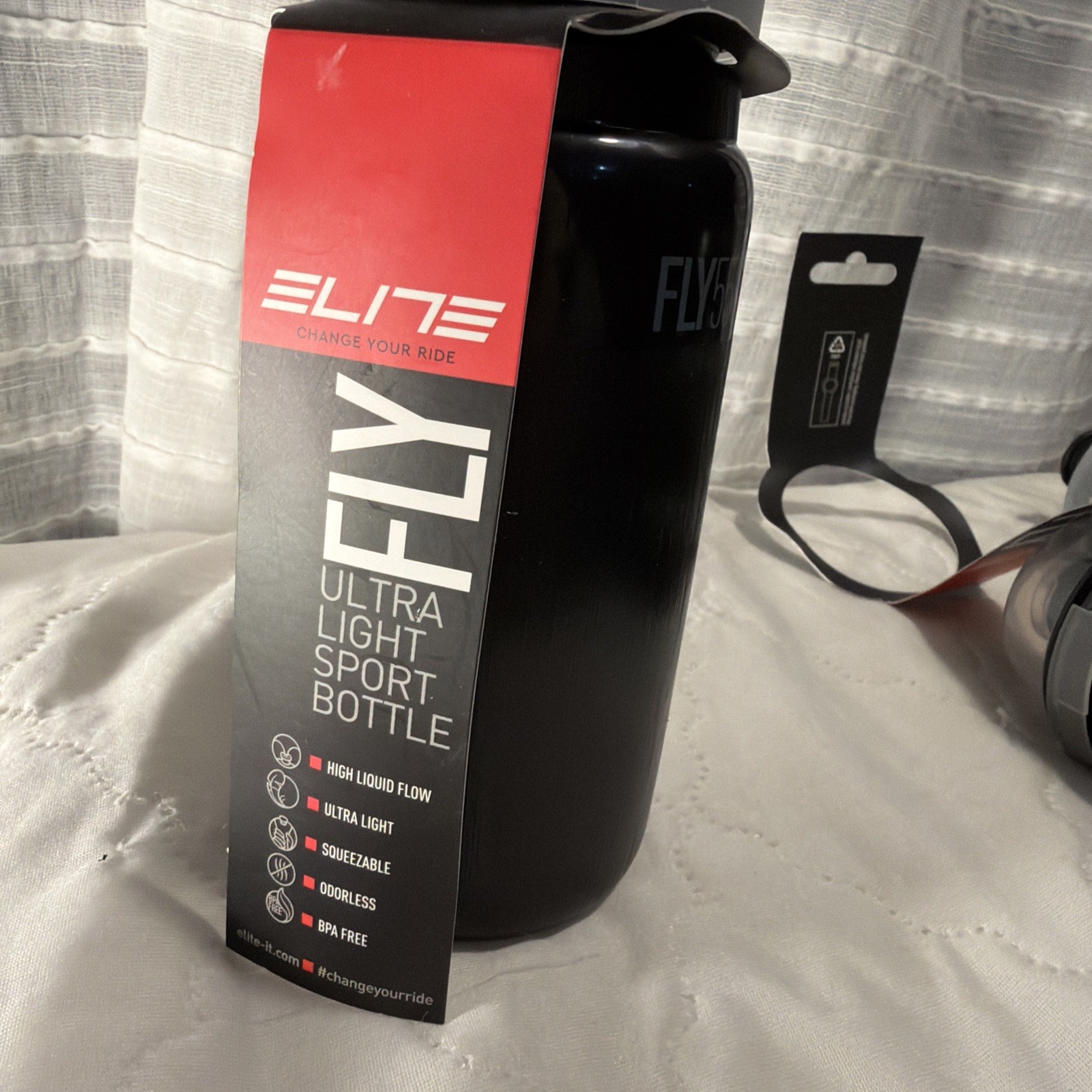 Elite Ultra Light Sport Bottle Fly 550ml Flip Top Water Bott