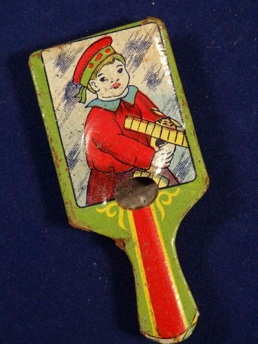 Ancien Jouet Musical Hochet En Tôle Lithographiée, Femme Danseuse Carnaval Japan - Occasion Vintage