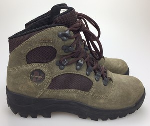 quest boots womens
