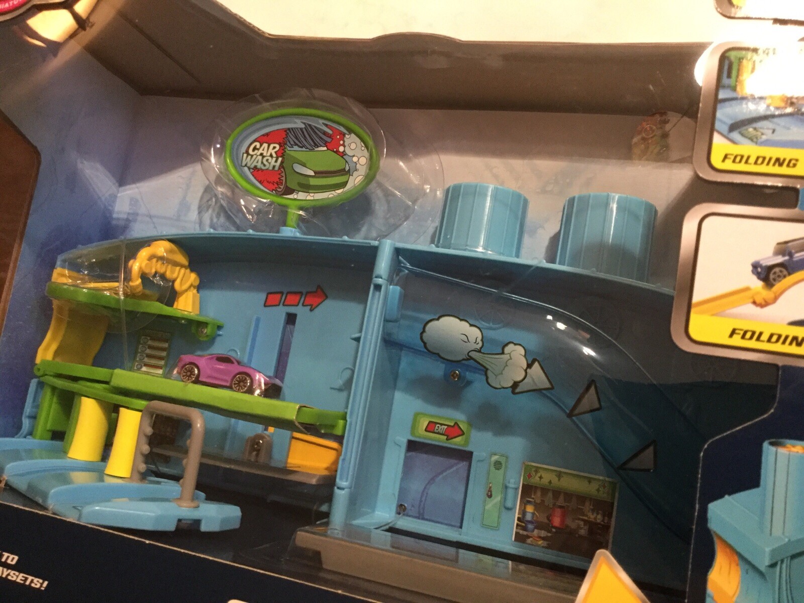 Hasbro Micro Machines Car Wash Expanding Playset Rare New 2020 Amazing