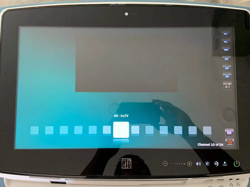 Elo Touch Solutions All-in-One Touch Medical Computer ESY19M2 - Image 2 of 4