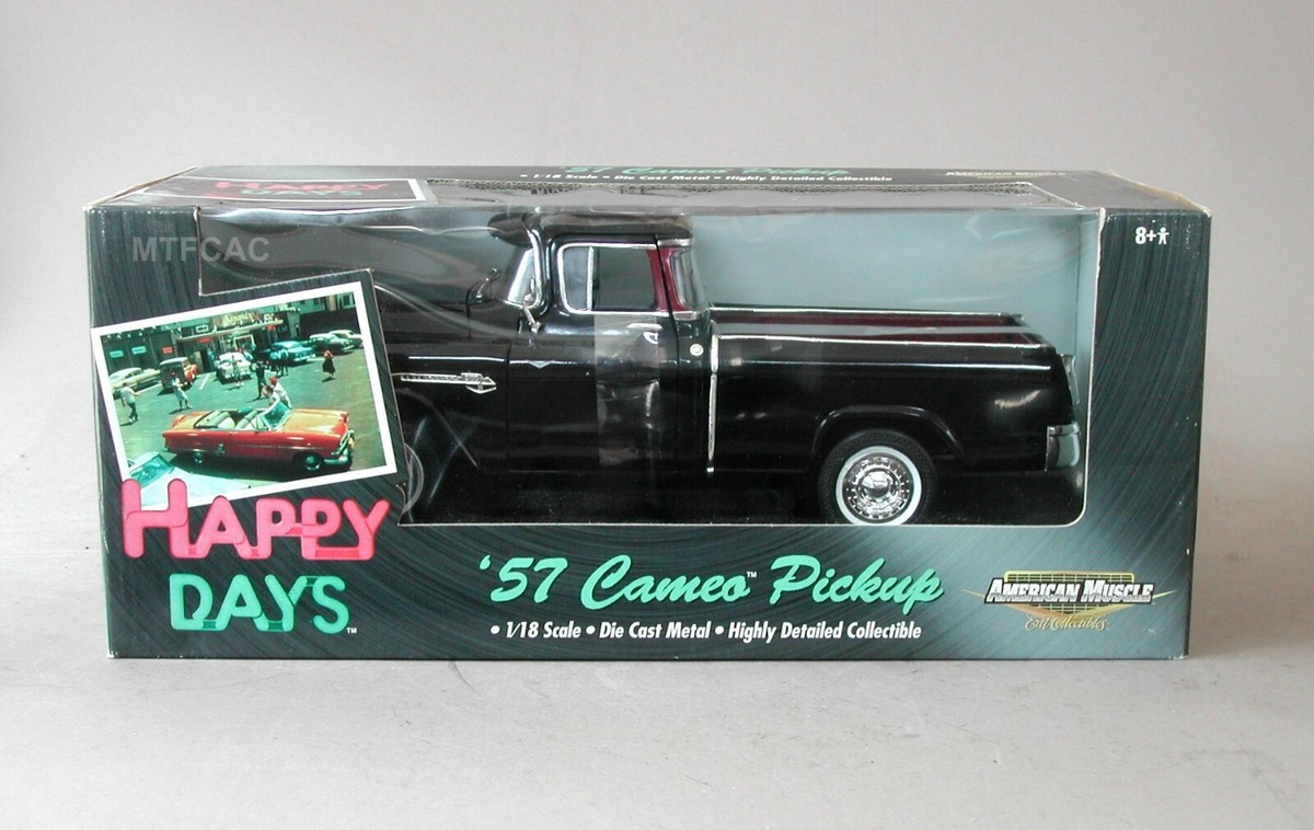 1:18 RC Ertl 1957 Chevrolet Cameo Pickup Truck 
