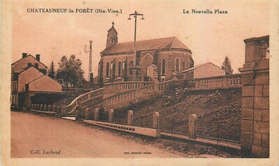CHATEAUNEUF der Wald Die Kirche und der neue Platz