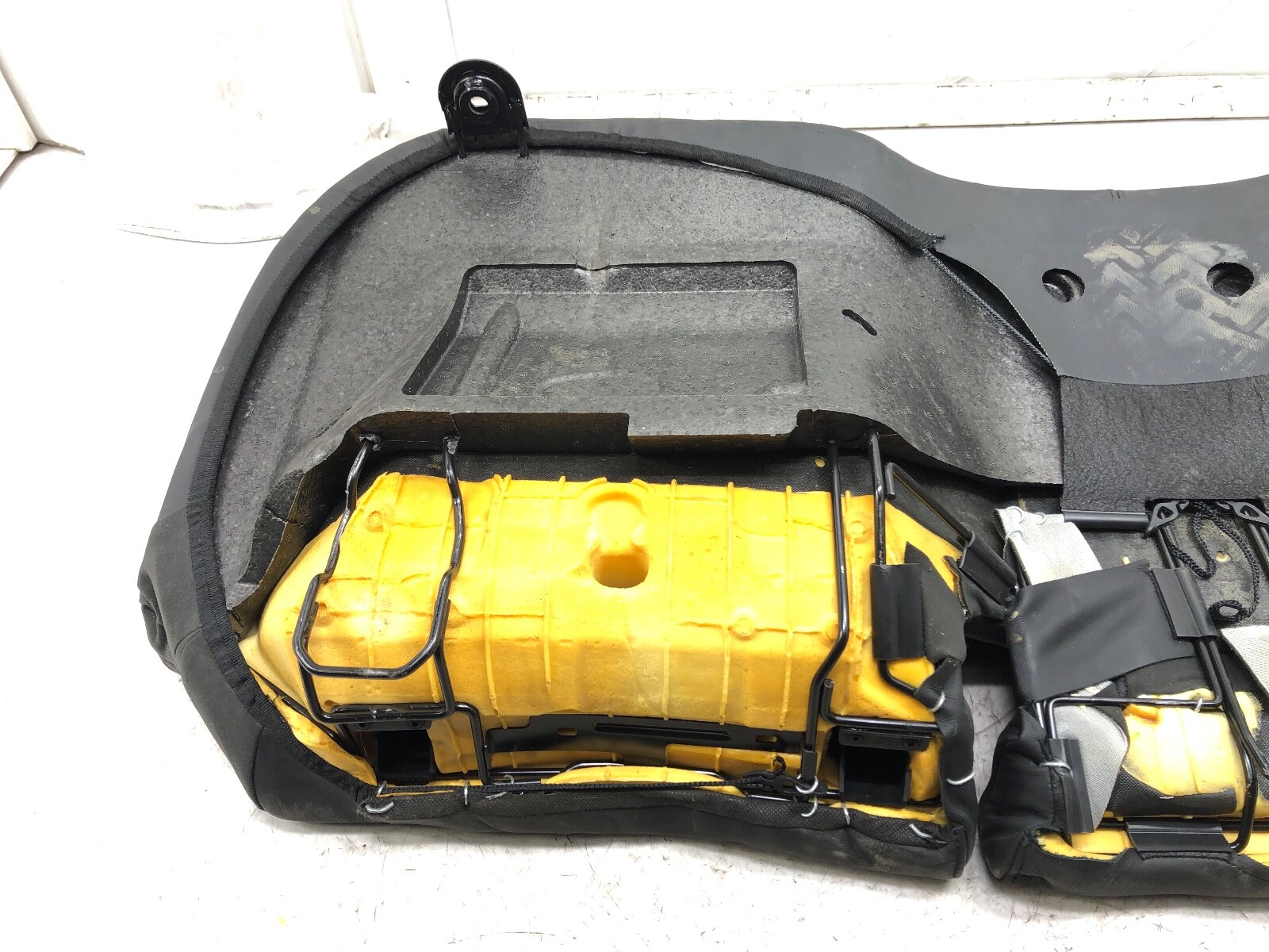 2014-2022 MASERATI GHIBLI REAR LOWER BENCH SEAT LEATHER CUSHION OEM.