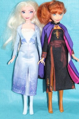 MATTEL DISNEY PUPPE K7 ANNA und ELSA DIE EISKÖNIGIN 2 PRINZESSINNEN + KLEID DUO