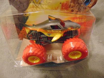 2026 SERIES 2 MEGALODON SERIES  SPIN MASTER Monster Jam TRUCK RED TREADS