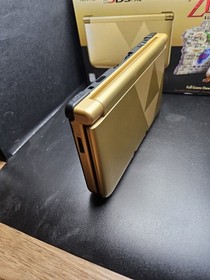 Nintendo 3DS XL The Legend of Zelda: A Link Between Worlds Edition CIB Console