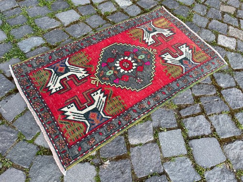 Turkish Vintage Small Rug Handmade Wool Bohemian Bath Mat Rug 1,7 x 2,9 ft