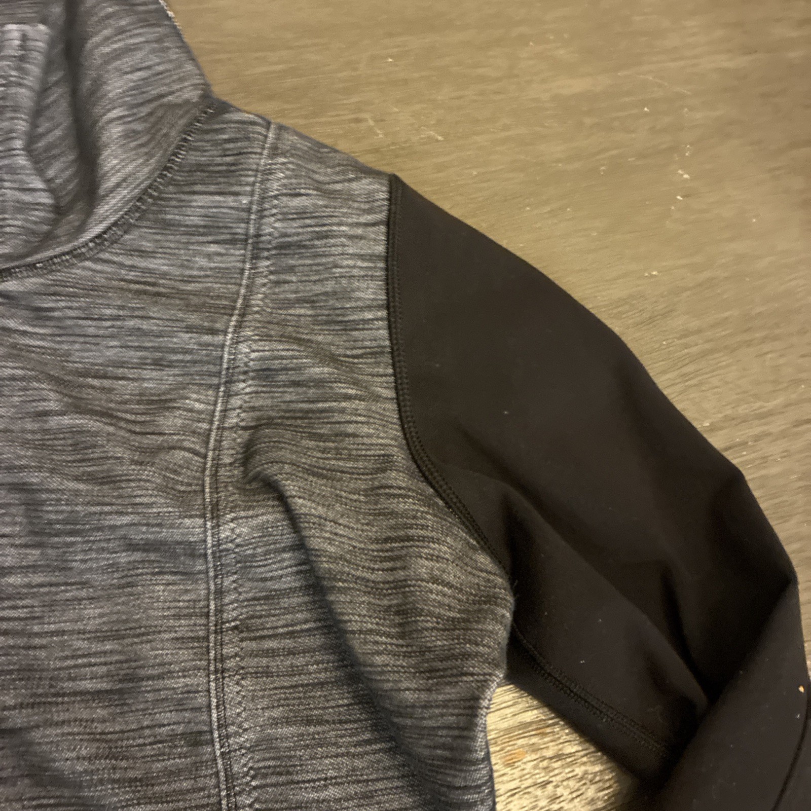 womens lululemon jacket medium - image 5