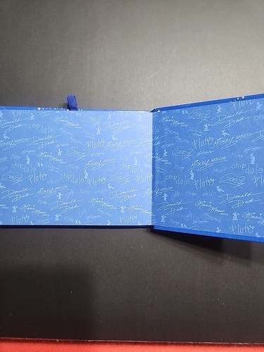 Disney Resort Official Autograph Book - Picture 5 of 5