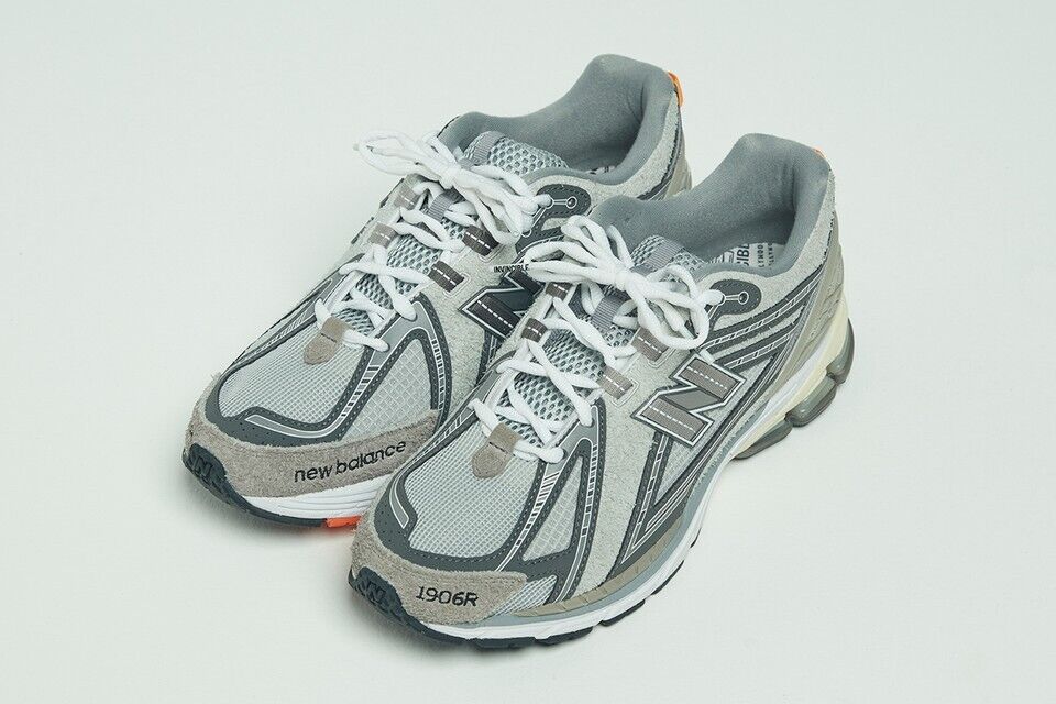 NEW BALANCE x N.HOOLYWOOD x INVINCIBLE M1906RNI US 10 In NEW BALANCE x N.HOOLYWOOD x INVINCIBLE M1906RNI US 10 In
