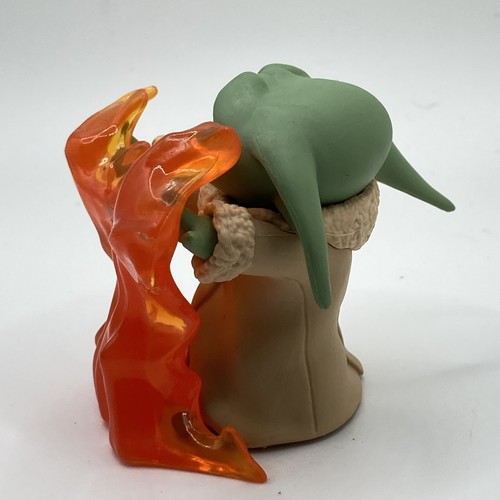 Statuina The Child Baby Yoda Stop Fire Star Wars 2” Mandelrian Hasbro - Foto 3 di 6