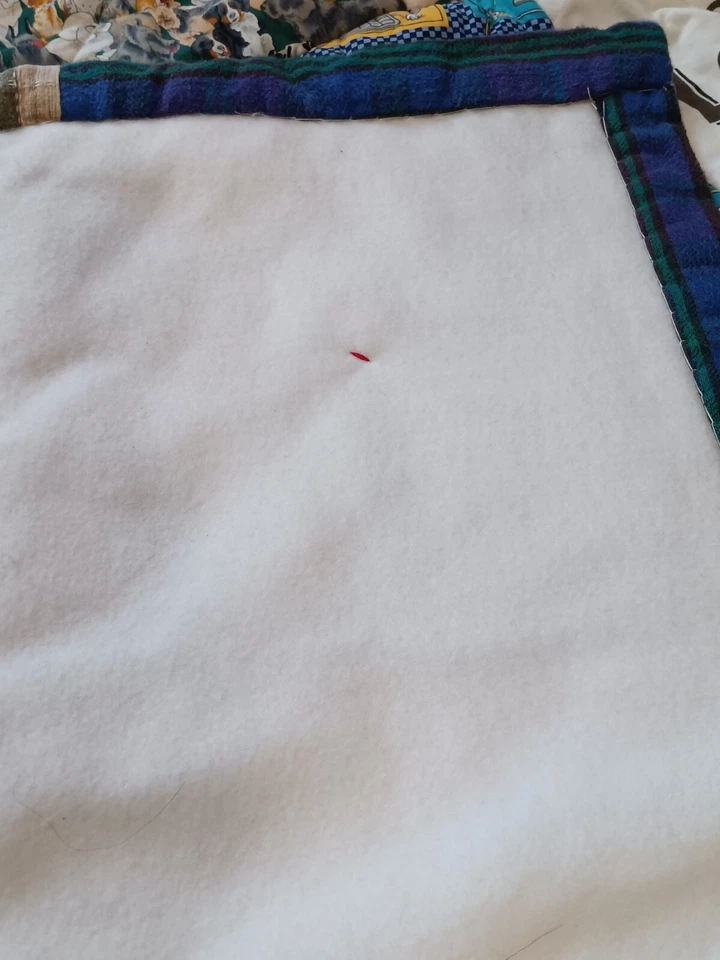 Manta vintage hecha a mano retazos camisetas deportes fútbol baloncesto béisbol  Foto 4 de 4