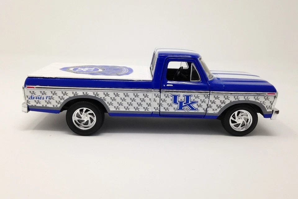 UK Kentucky Wildcats 1979 Ford Pickup 1:25 Scale Diecast Bank Ltd Edition of 300 - Image 4 of 4
