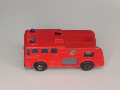 ミニカー Matchbox Superfast 35 Fire Engine s-l400.jpg