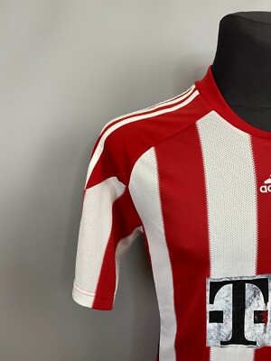 Bayern Munich 2010 2011 Home Shirt Football Soccer adidas P95790