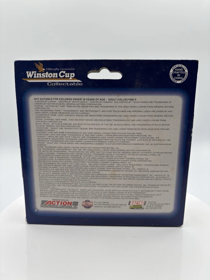 1995 Dale Jarrett #28 T-Bird NASCAR Racing Action Platinum Series LE 1/64 - Imagem 2 de 2