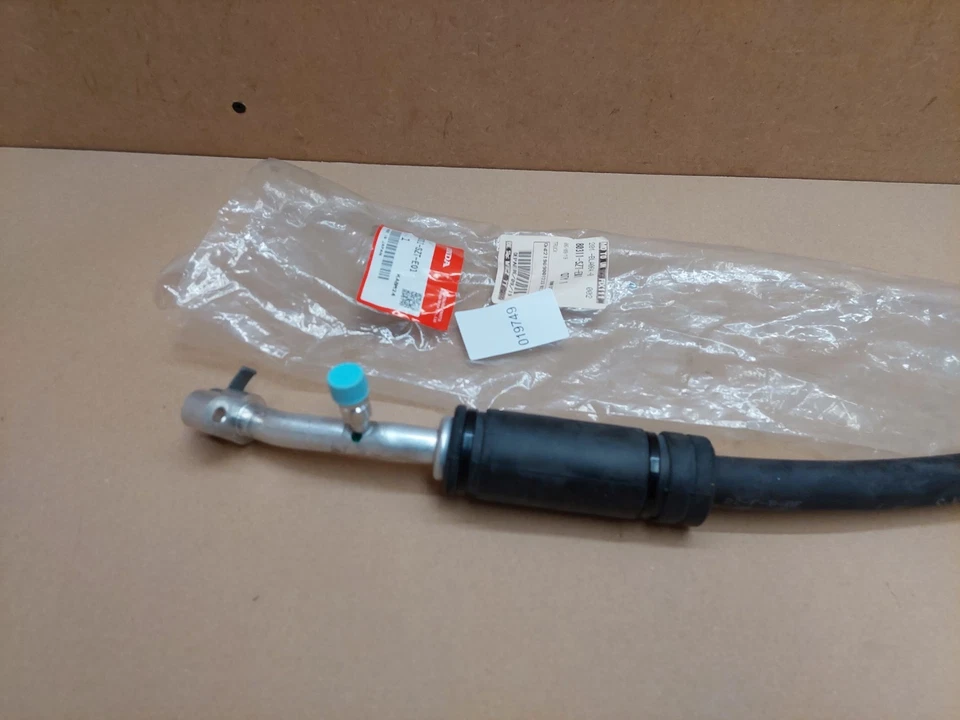 Honda CR-Z Air Con Suction Hose Line 1.5 2010-2012 80311SZTE01 Genuine — 第 3/4 张图片