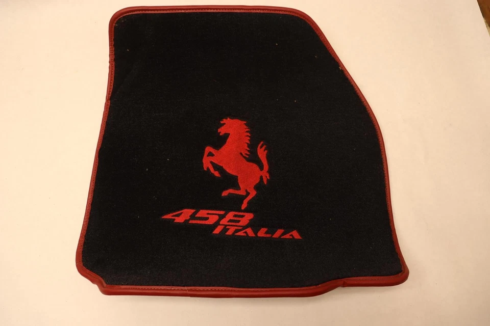 Ferrari 458 Italia 2018 juego de 2 alfombras alfombrillas delanteras izquierda y derecha OEM Foto 3 de 4
