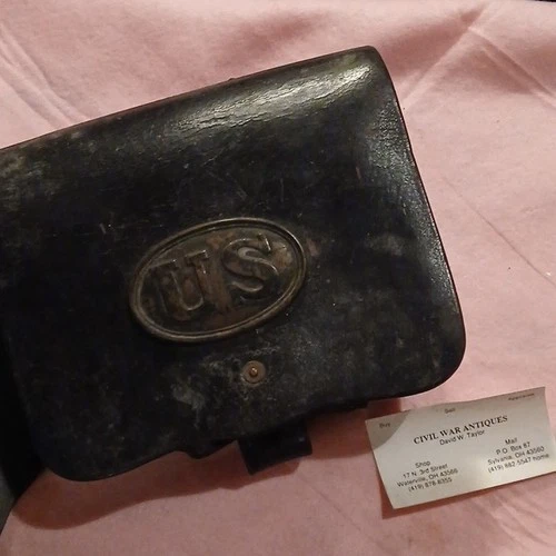 Civil War Original US Cartridge Box with Eagle Plate and Shoulder Strap