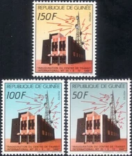 Guinea 1988 Satellite Earth Station/Radio/Communications/Space 3v set (n46589)
