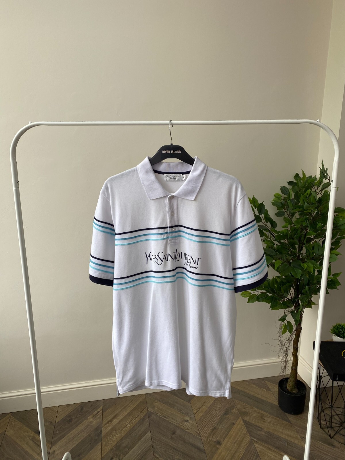 Polo vintage Yves Saint Laurent grande stampa logo