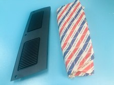Nissan Datsun Bluebird 610 Wagon Right C Pillar Vent 76855-U1400 Genuine NOS