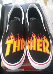 tenis vans con llamas